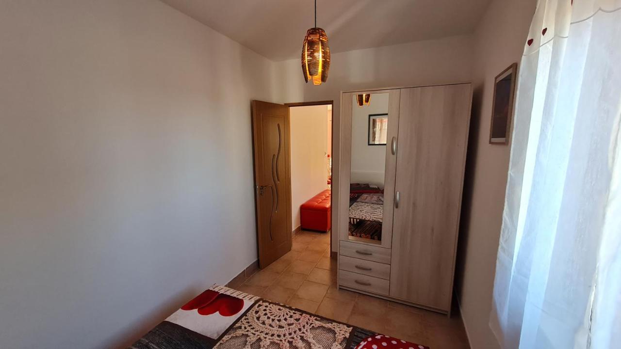 Vacation Home Licinius Liznjan Exterior photo